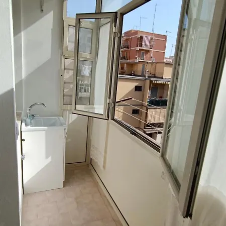 Apartman La Dimora Di Damone & Finzia