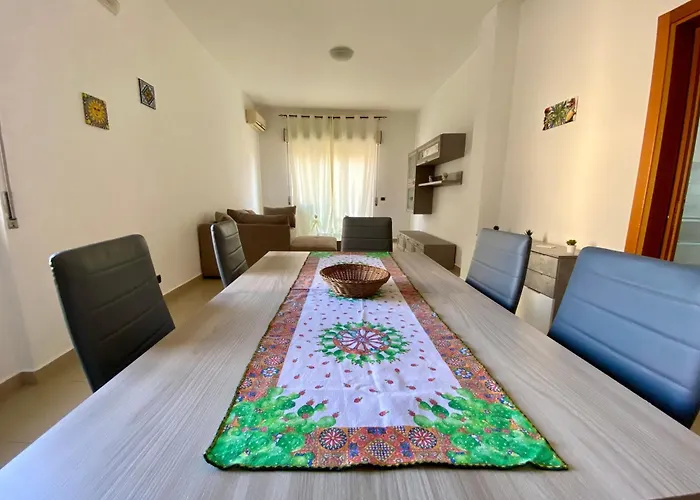 Apartment La Dimora Di Damone & Finzia *